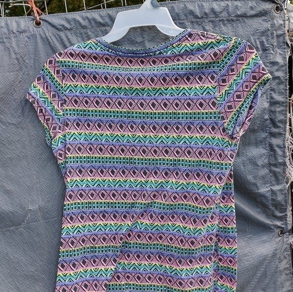 Womens no boundaries colorful top - Picture 2 of 3